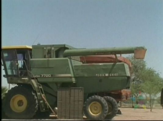 John Deere 7720 Turbo Combine