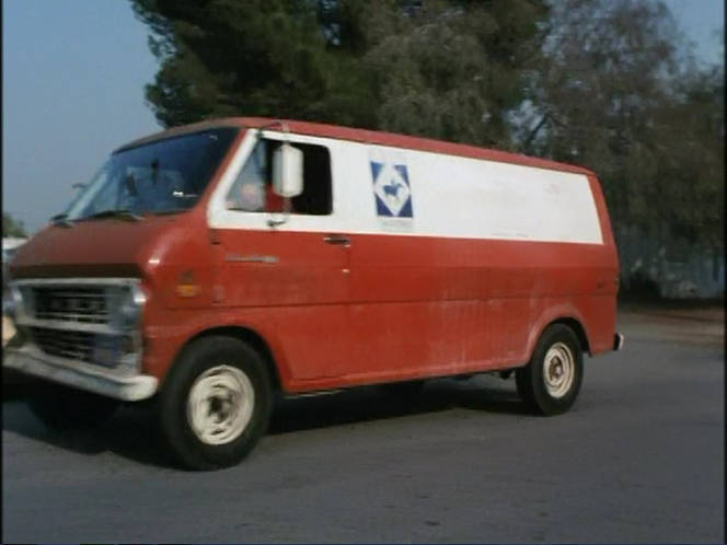 1972 Ford Econoline Super Van [E-200]