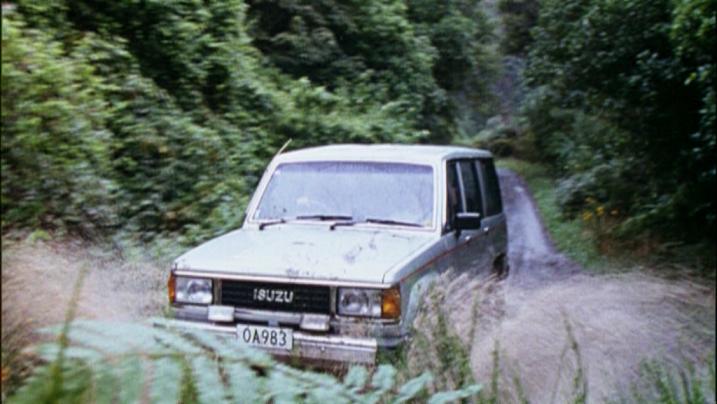 1988 Isuzu Trooper 2.6 4WD Series I [UBS17]