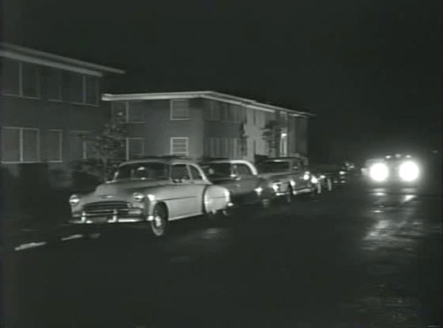 1952 Chevrolet Styleline De Luxe Two-Door Sedan [2102]