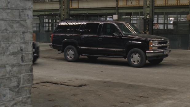 1997 Chevrolet Suburban K-1500 [GMT410]