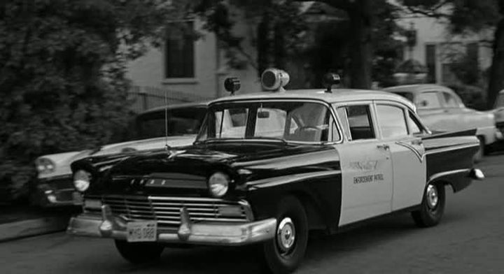 1957 Ford Custom Fordor Sedan [73A]