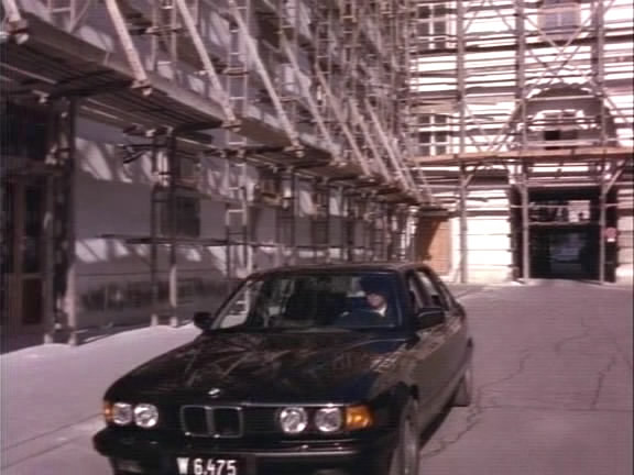 BMW 735iL [E32]