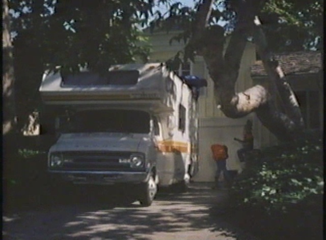 1977 Dodge Sportsman Fleetwood Tioga [B-300]