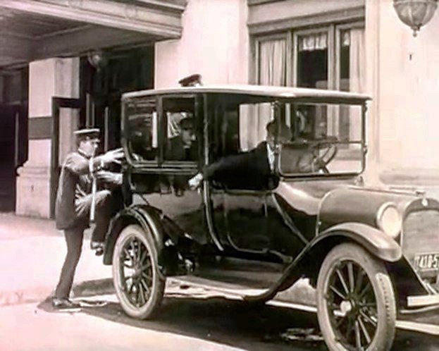 1919 Dodge Brothers Custom Limousine [30]