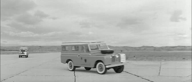 Land-Rover 109'' Series IIa