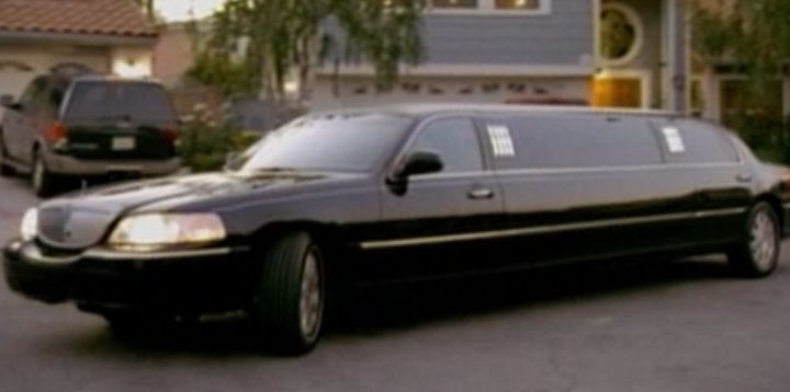 2003 Lincoln Town Car Stretched Limousine