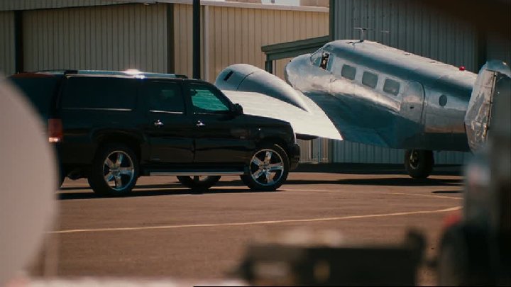 2003 Cadillac Escalade ESV [GMT830]