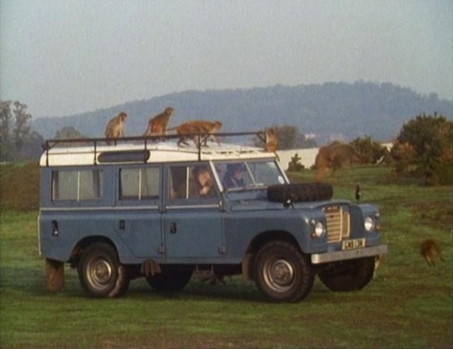 1974 Land-Rover 109'' Series III Station Wagon