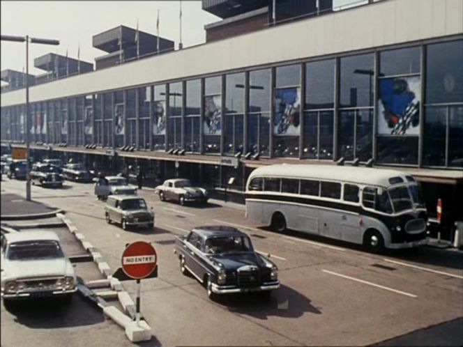 1954 Bedford SBG Duple Super Vega FS56 'BOAC'