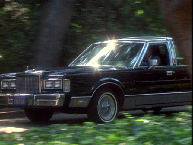 1986 Lincoln Town Car [54D]