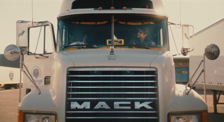 Mack CH 613