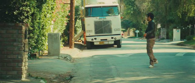 1981 White High Cabover