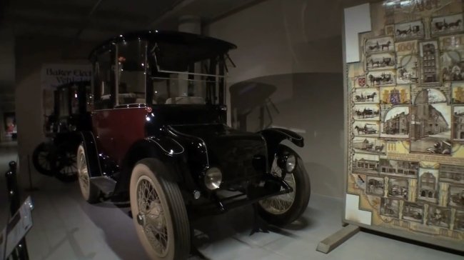 1912 Detroit Electric Clear Vision Brougham