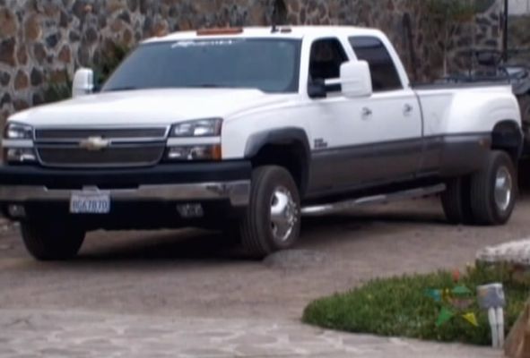 2006 Chevrolet Silverado HD K-3500 Crew Cab Big Dooley Regency [GMT880]