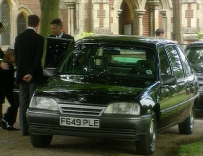 1989 Eagle Quest II Limousine on Vauxhall Carlton