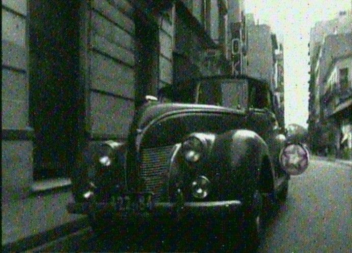 1938 Ford V8 De Luxe Convertible Sedan [81A]