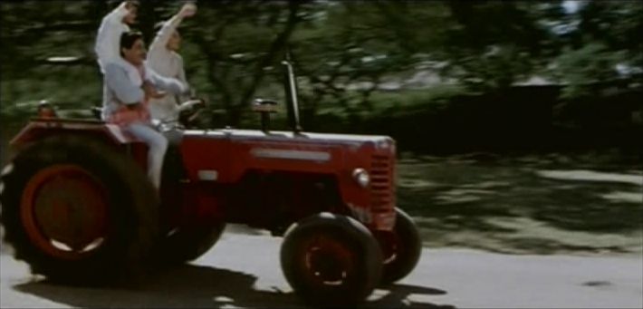 1965 Mahindra 275