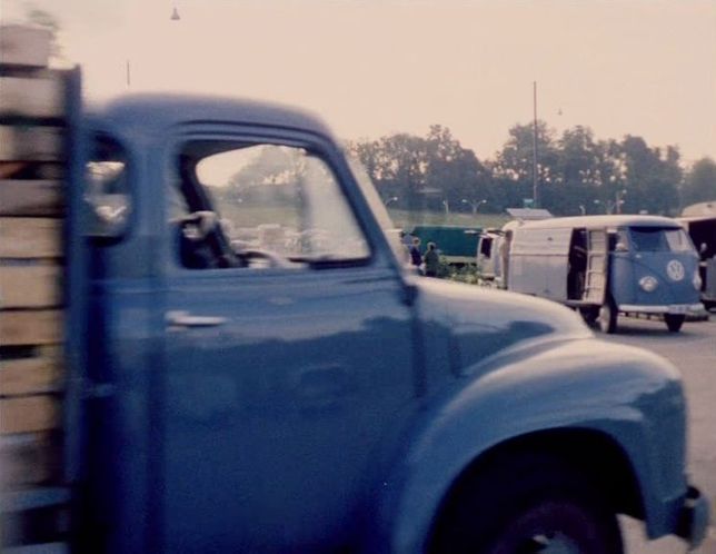 1958 Bedford J5