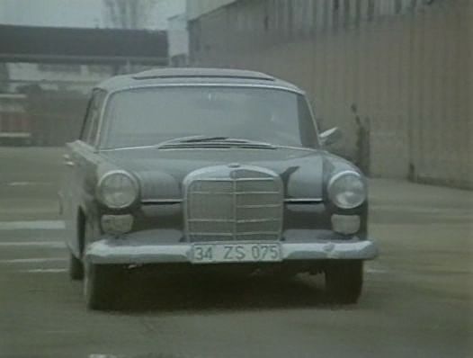 1966 Mercedes-Benz 200 [W110]