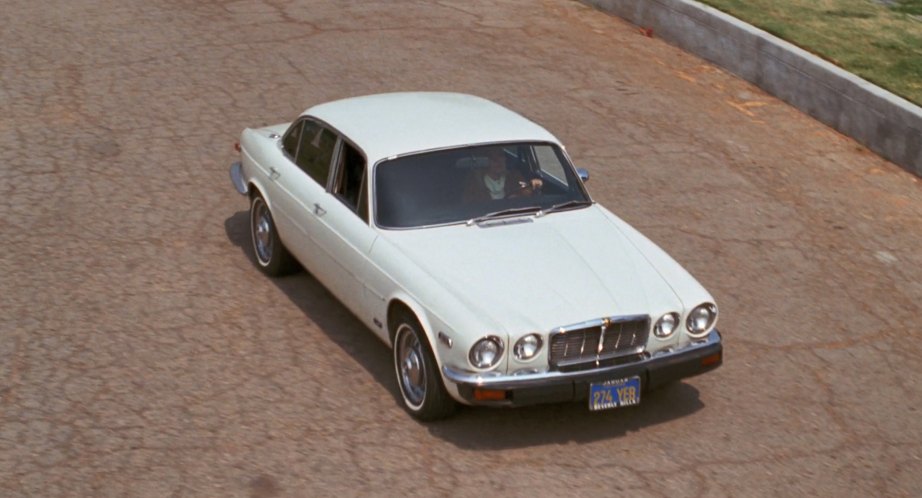 1975 Jaguar XJ6 [Series II]