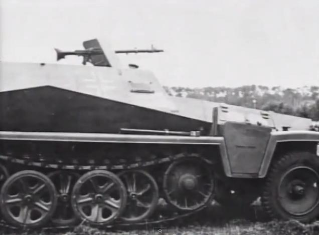 1941 DEMAG Sd.Kfz.250/1 leichter Schützenpanzerwagen