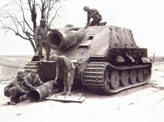 1944 Henschel Sturmmörser Tiger Sturmmörserwagen 606/4 mit 38 cm RW 61 by Alkett