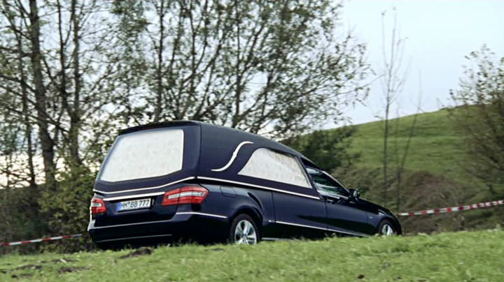 2010 Mercedes-Benz E-Klasse Bestattungswagen Kuhlmann Cars KC-Line 212 'Davos' [VF212]