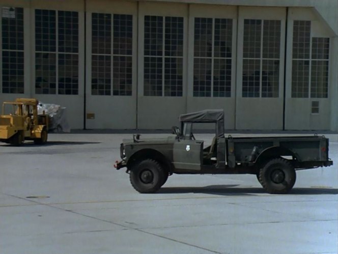 Jeep M-715