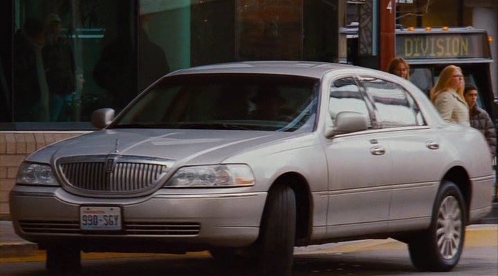 2003 Lincoln Town Car