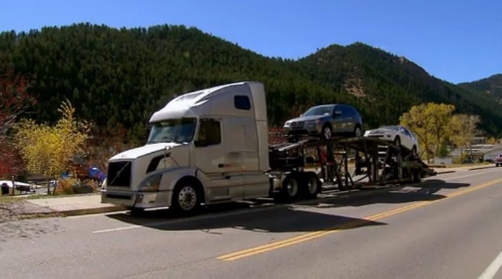 2010 Volvo VNL 670