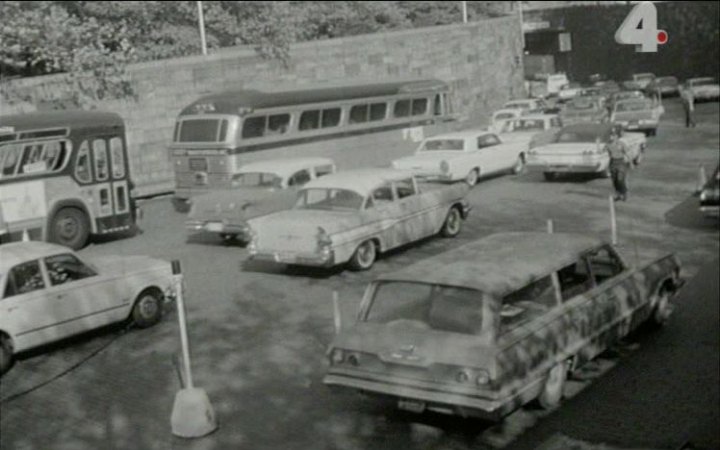 1963 Chevrolet Bel Air 4-Door 9-Passenger Station Wagon