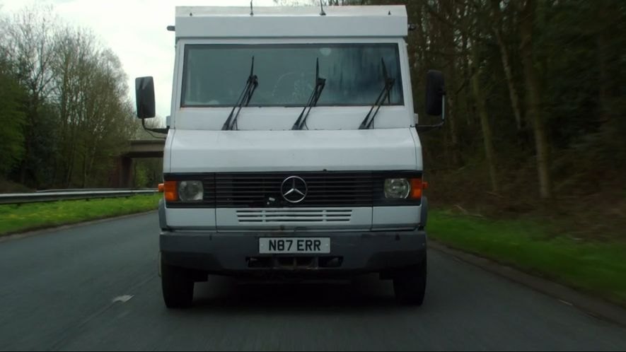 Mercedes-Benz 811 D Armoured Van [T2]