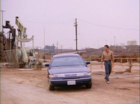 1993 Ford Crown Victoria LX [P74]