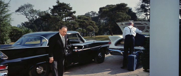 1961 Imperial Custom Southampton Two-Door Hardtop [RY1-L-23]