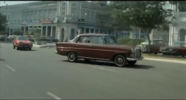 1966 Mercedes-Benz 200 [W110]