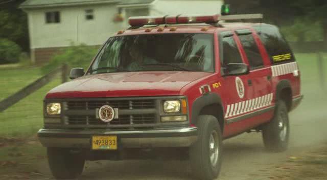 1996 Chevrolet Suburban 2500 [GMT410]