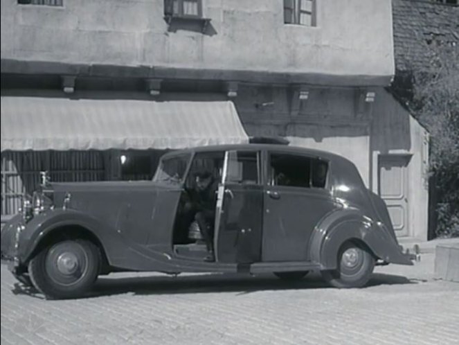 1939 Rolls-Royce Wraith Touring Saloon with division by Freestone & Webb [WMB26]