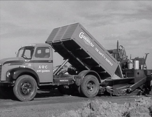 1949 Dodge 103 5-TonTipper 'Parrot Nose'