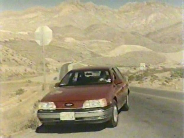 1986 Ford Taurus [DN5]