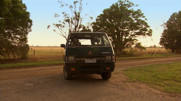 1985 Mitsubishi L-300 Express Wagon [SE]