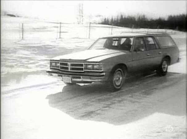 1977 Pontiac Laurentian Safari