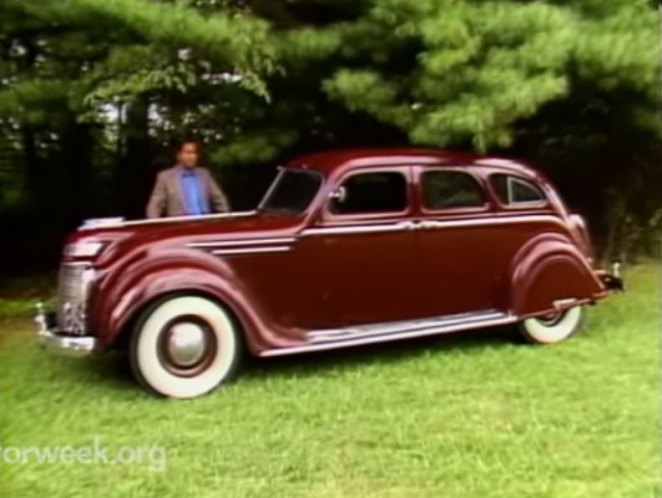 1937 Chrysler Airflow [C-17]