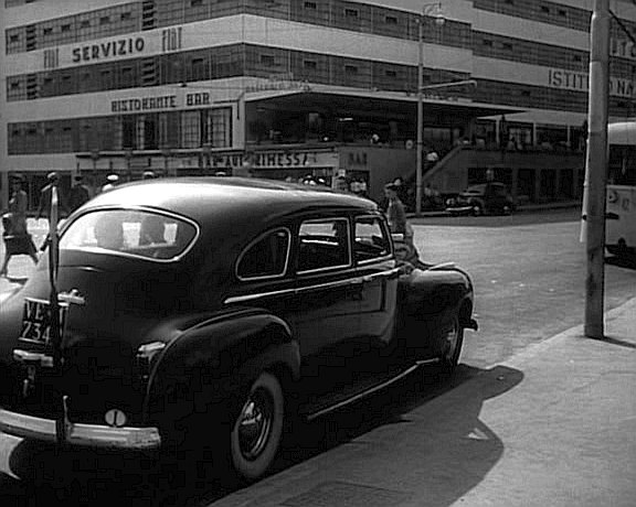 1941 Chrysler unknown Eight-Passenger Sedan