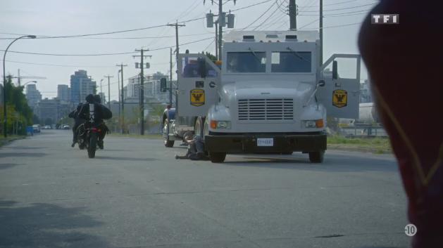 1990 International 4000-Series LP Armored Truck