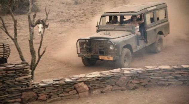 Land-Rover 109'' Series III Station Wagon