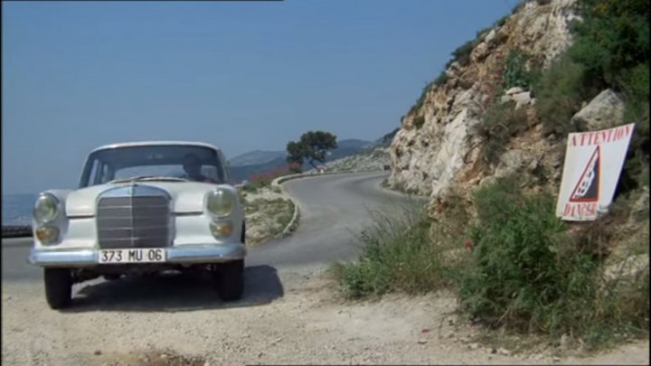 1966 Mercedes-Benz 200 [W110]