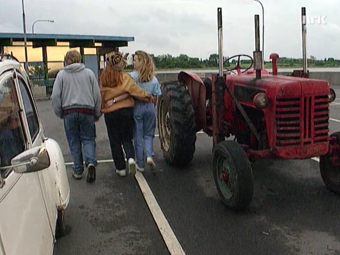 1958 International Harvester B-275