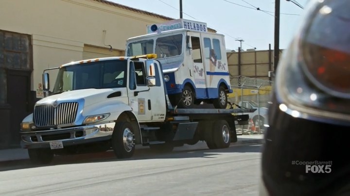 2002 International 4300 LP Extended Cab