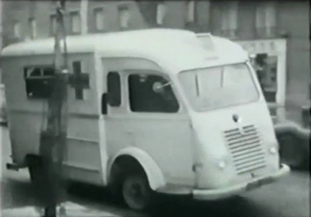 Renault 1000 Kg Ambulance